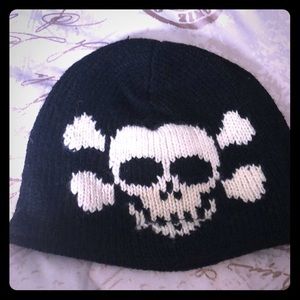 Skull Crossbones Beanie, *send offers*